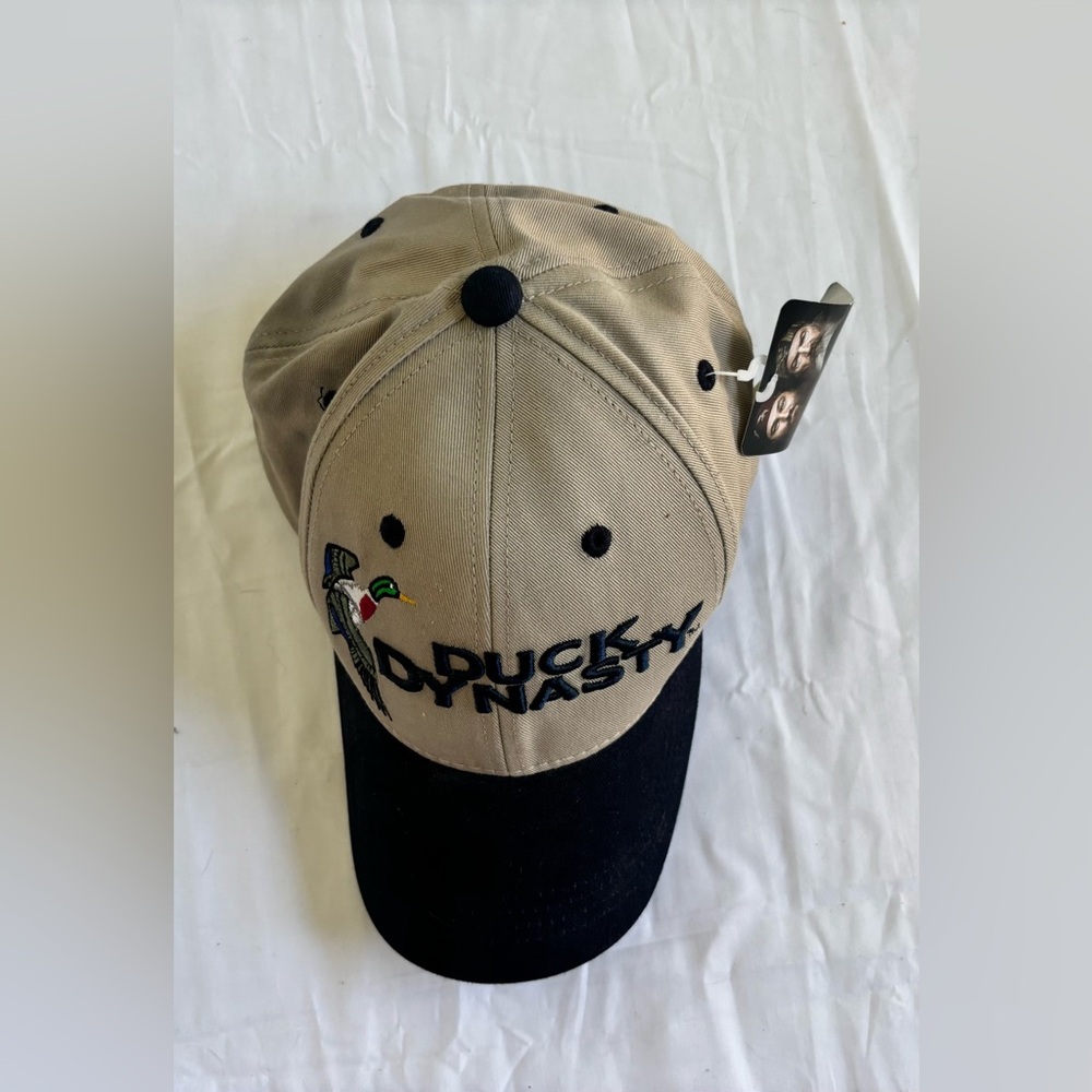 A&E Duck Dynasty Men’s Canvas Baseball Cap in Khaki/Navy Blue Colorblock Sz OS - Picture 2 of 4